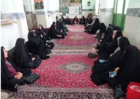برگزاری جلسات سواد رسانه ای در حوزه ریحانه الزهرا ملایر در راستای کنگره ۸۰۰۰ شهید استان همدان