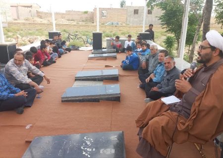 مراسم سالگرد شهادت طلبه شهید حسینعلی سلیمی در گلزار شهدای روستای هیزج