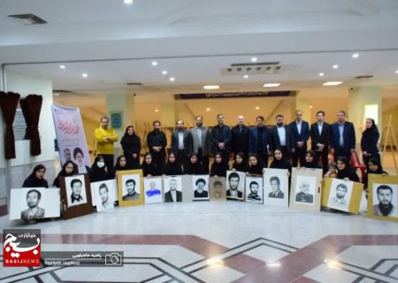 گردهمایی هنرمندان و ورک‌شاپ نقاشی تصاویر شهدا در همدان برگزار شد