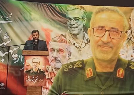 ملت ایران با ولایت به نور متصل شد