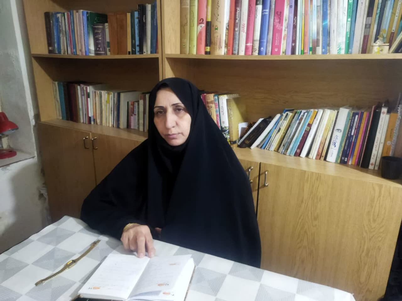 پشت سنگرها ، زنان در مراکز فرهنگی حمایان خستگی ناپذیر رزمندگان بودند پشت سنگرها ، زنان در مراکز فرهنگی حمایان خستگی ناپذیر رزمندگان بودند